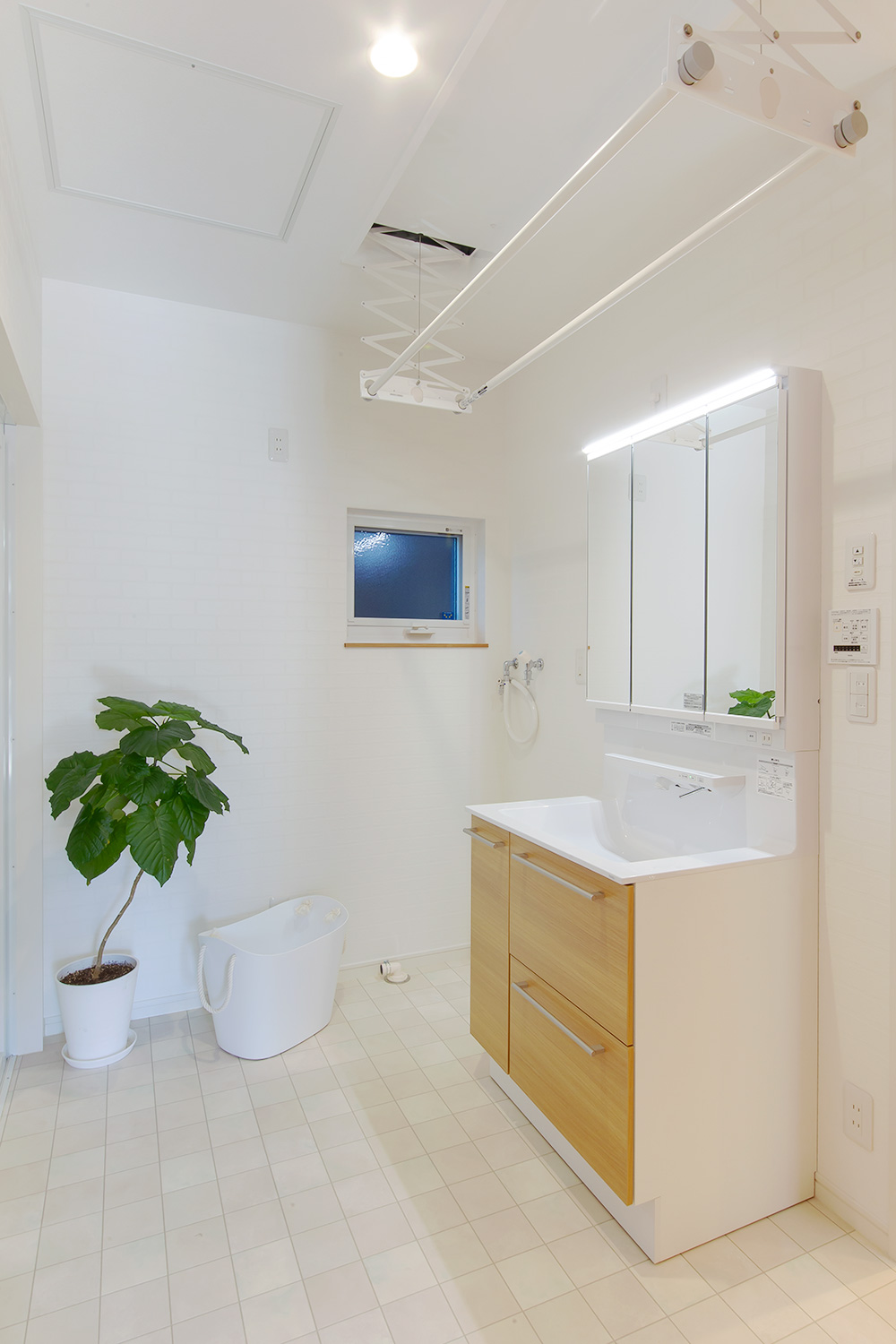 洗面所 - やさしい木の家 施工事例 - 山田建築店
